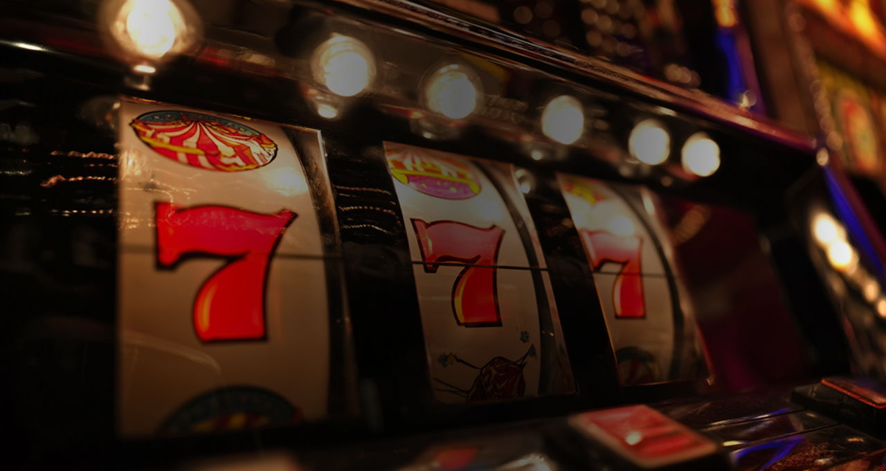 Circus Casino Slide 2